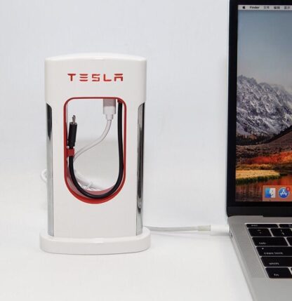 Tesla Supercharger Powerbank